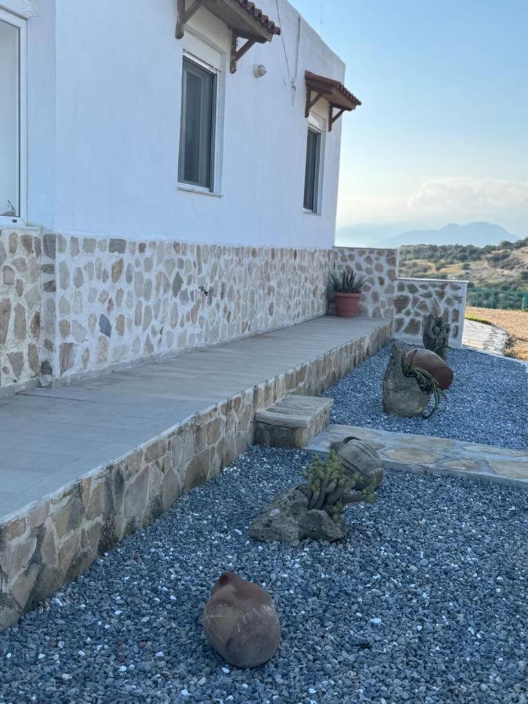 Emmanuela House With Garden & Sea View - Triopetra Apartment Екстериор снимка
